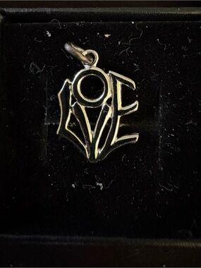 Vintage 1960’s Wells Sterling  'LOVE' Charm Pendant Bracelet Accent